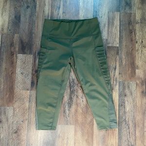 NEW BSP Better Sports Performance Moto Dark Olive Green Capri Leggings 2X 3X